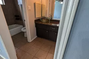 9915 Vera Jean Ct, Houston, TX 77088 - Photo 10