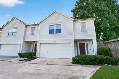 2735 Woodridge Manor Drive, Houston, TX 77087 - Photo 1
