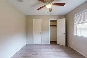 2331 Barrington Pl, Sugar Land, TX 77478 - Photo 32