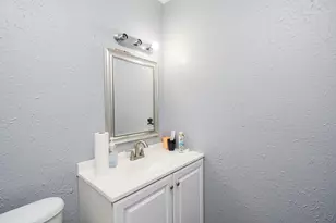 12469 Sharpview Dr, Houston, TX 77072 - Photo 14