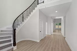 7066 N Lake Clopton Dr, Montgomery, TX 77316 - Photo 2