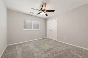 17123 Pecan Acres Dr, Sugar Land, TX 77498 - Photo 12