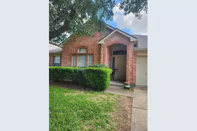 17123 Pecan Acres Drive, Sugar Land, TX 77498 - Photo 2