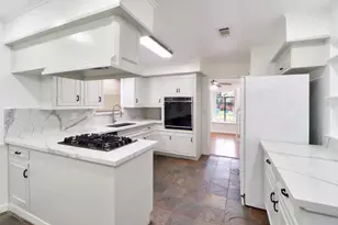 5735 Wigton Dr, Houston, TX 77096 - Photo 6