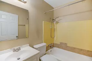 5139 Bungalow Ln, Houston, TX 77048 - Photo 8