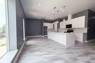 4704 Ward St, Houston, TX 77021 - Photo 4