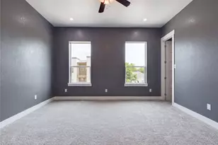 4704 Ward St, Houston, TX 77021 - Photo 10