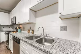 1711 Old Spanish Trl, Houston, TX 77054 - Photo 6