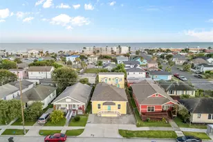 3619 Ave S, Galveston, TX 77550 - Photo 44