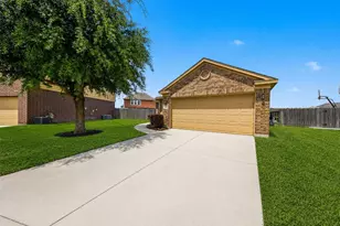 14415 Tabitha Ct, Houston, TX 77090 - Photo 2