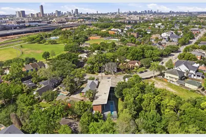 2424 White Oak Drive, Houston, TX 77009 - Photo 46