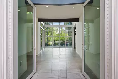 2424 White Oak Drive, Houston, TX 77009 - Photo 2