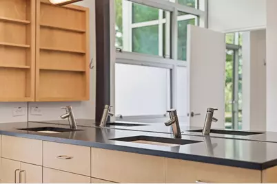 2424 White Oak Drive, Houston, TX 77009 - Photo 20