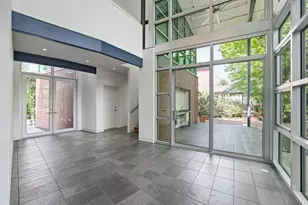 2424 White Oak Dr, Houston, TX 77009 - Photo 4