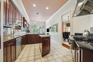 2902 West Ln Dr, Houston, TX 77027 - Photo 6