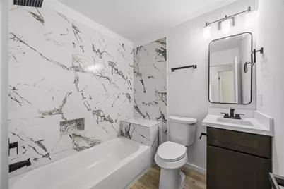 902 Ringold Street #A/B, Houston, TX 77088 - Photo 14