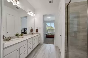 17076 Easter Lily Dr, Conroe, TX 77385 - Photo 14