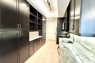 2303 Mid Ln Ln, Houston, TX 77027 - Photo 8