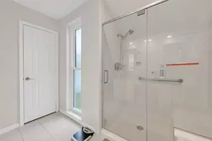 11718 Pecan Creek Dr, Houston, TX 77043 - Photo 28