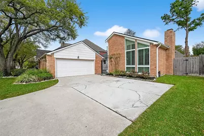 11718 Pecan Creek Drive, Houston, TX 77043 - Photo 2