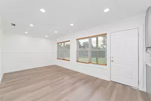 2500 Parkway Ave, Rosenberg, TX 77471 - Photo 10