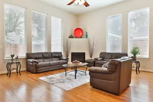 826 E 29th St, Houston, TX 77009 - Photo 6