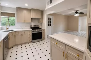 9350 Livernois Rd, Houston, TX 77080 - Photo 6