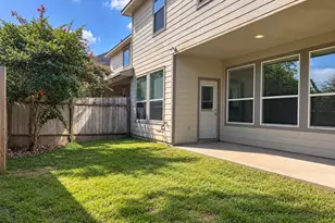 42 E Burberry Cir, The Woodlands, TX 77384 - Photo 10