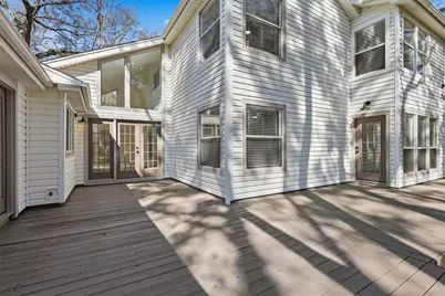 12 Rosedale Brook Court, The Woodlands, TX 77381 - Photo 4