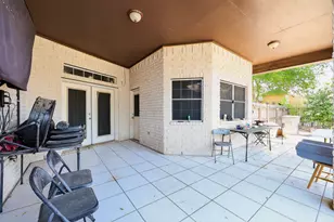 901 Royal St, Edinburg, TX 78539 - Photo 8