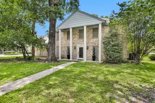 520 Beauregard Dr, Conroe, TX 77302 - Photo 1