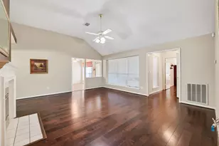 4004 S Dogwood St, Pearland, TX 77584 - Photo 12