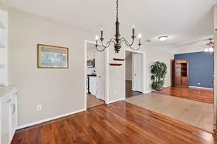 4004 S Dogwood St, Pearland, TX 77584 - Photo 6