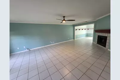 2106 Cherry Hills Drive, League City, TX 77573 - Photo 4