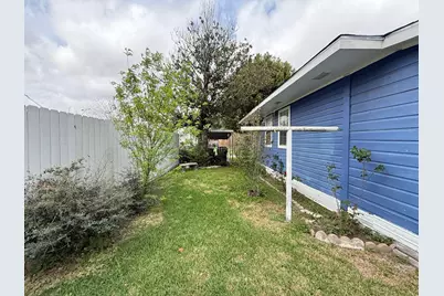 2003 Alta Vista Street, Houston, TX 77023 - Photo 32