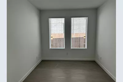8306 Amber Summit Lane, Angleton, TX 77515 - Photo 10