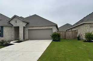 8306 Amber Summit Ln, Angleton, TX 77515 - Photo 2