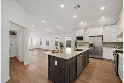 4823 Shimmer Side Drive, Katy, TX 77493 - Photo 4