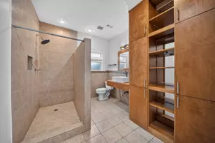 2421 Calumet St, Houston, TX 77004 - Photo 14