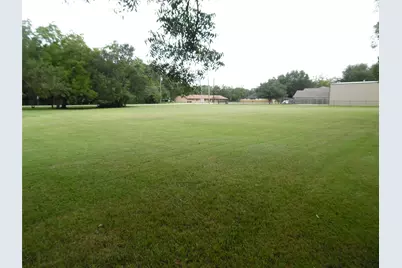 14084 Highway 6, Santa Fe, TX 77517 - Photo 12
