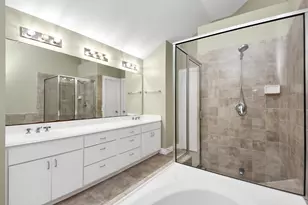 8715 Meadowcroft Dr, Houston, TX 77063 - Photo 20