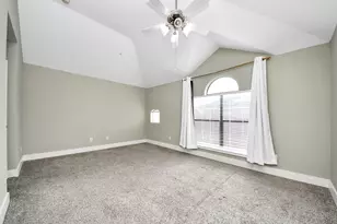 8715 Meadowcroft Dr, Houston, TX 77063 - Photo 18