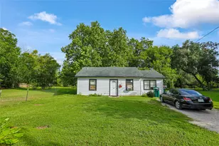 826 Retama St, La Marque, TX 77568 - Photo 1