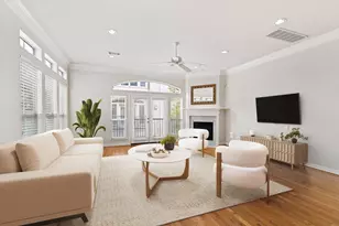 920 Asbury St, Houston, TX 77007 - Photo 1