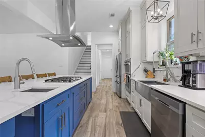 1216 S Hill Street, Alvin, TX 77511 - Photo 10