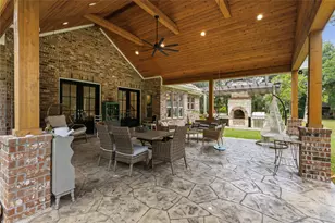 1216 S Hill St, Alvin, TX 77511 - Photo 22