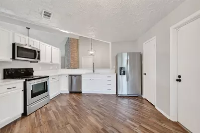 15806 Pfeiffer Drive, Houston, TX 77082 - Photo 8