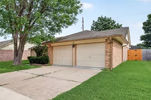 15806 Pfeiffer Dr, Houston, TX 77082 - Photo 2