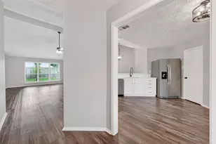 15806 Pfeiffer Dr, Houston, TX 77082 - Photo 6