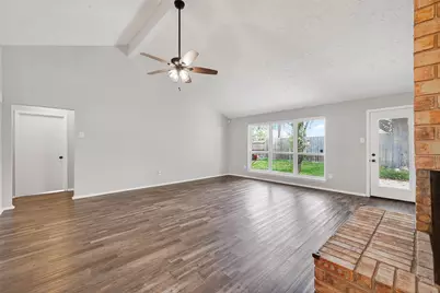 15806 Pfeiffer Drive, Houston, TX 77082 - Photo 18